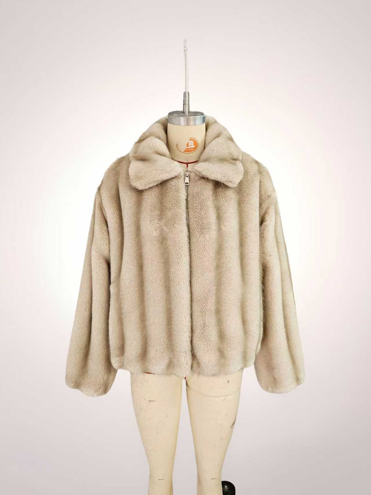 phyllis Short fur coat