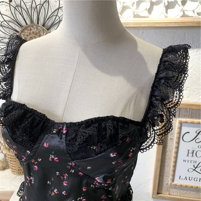 black floral lace panels suspenders
