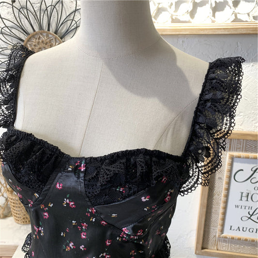 black floral lace panels suspenders