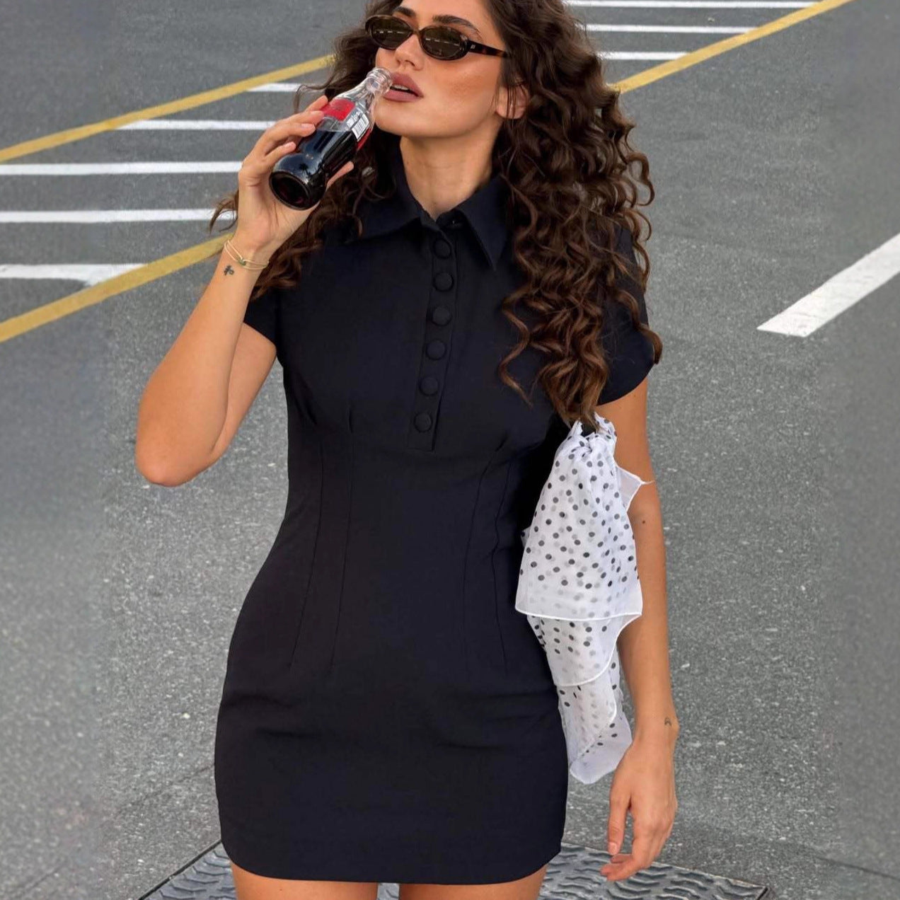 black waist and hip slim lapel mini dress