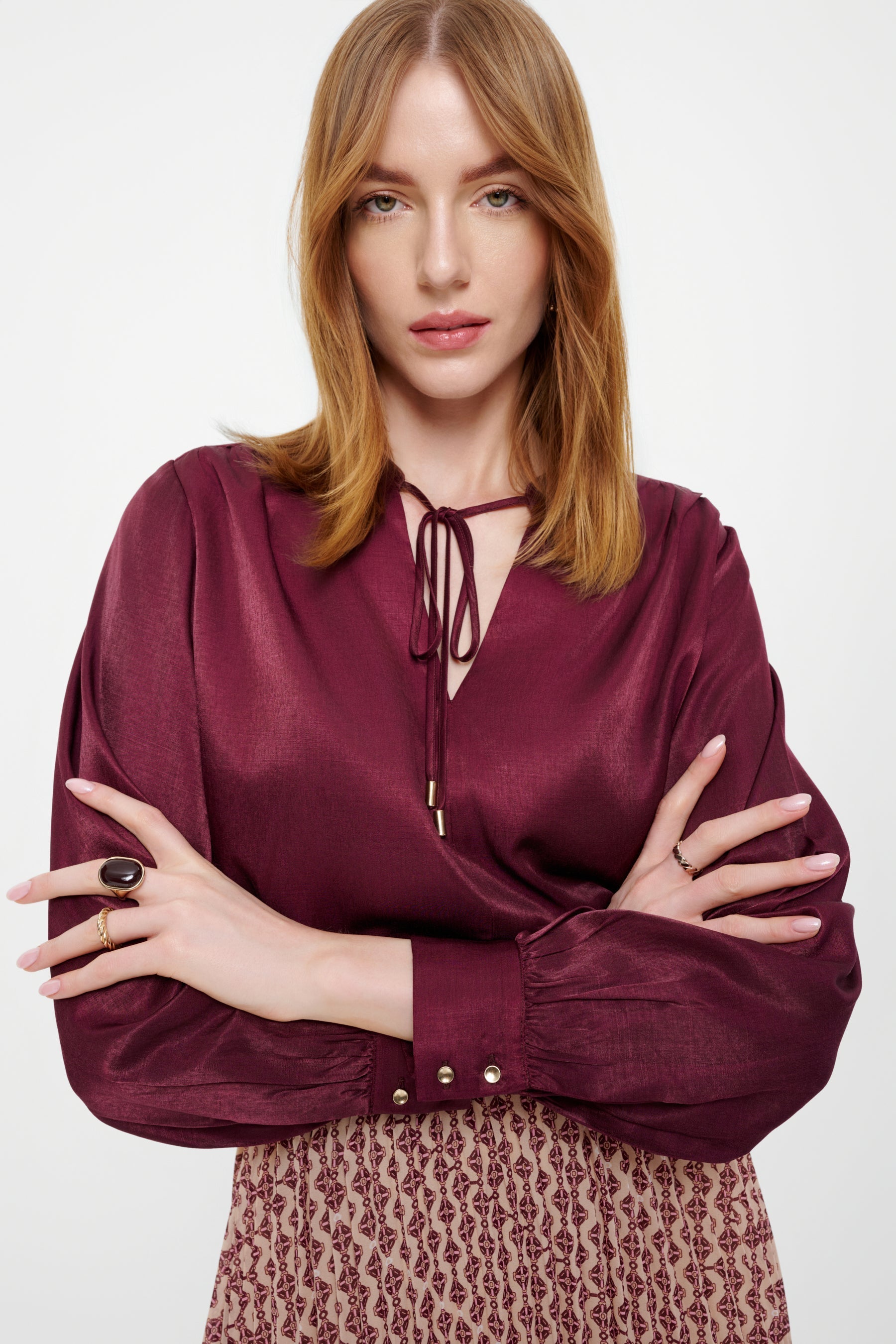 Viscose blouse in burgundy
