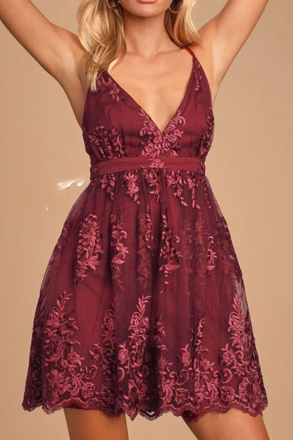 Burgundy Prom Dress - V-Neck Tulle Lace Short Party Dress